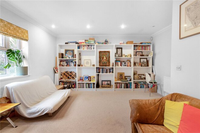 Hayes Grove, East Dulwich, SE22