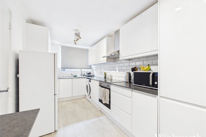 North Road, London, W5