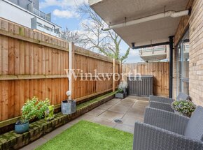Lily Way, London, N13