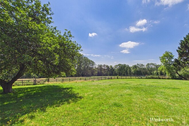Crookham Common, Berkshire, RG19