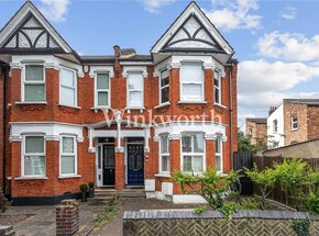 Meadowcroft Road, London, N13