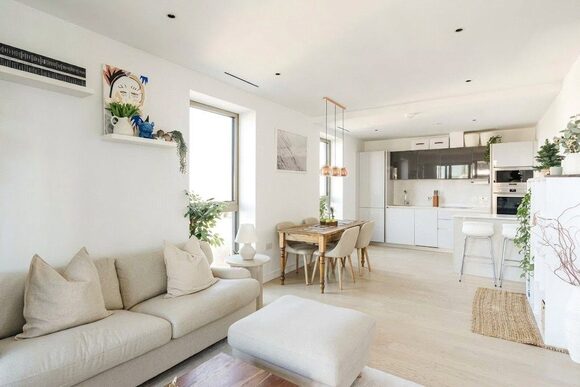 Downs Road, London, E5