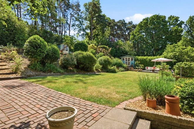 Lonnen Road, Wimborne, BH21