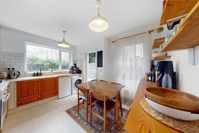 Fairbridge Road, London, N19