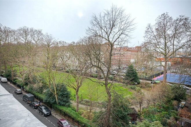 St. George's Square, UK, SW1V