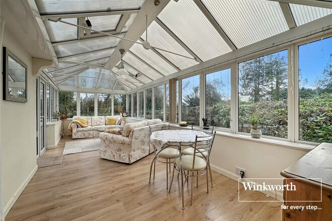 Crescent Walk, Ferndown, BH22