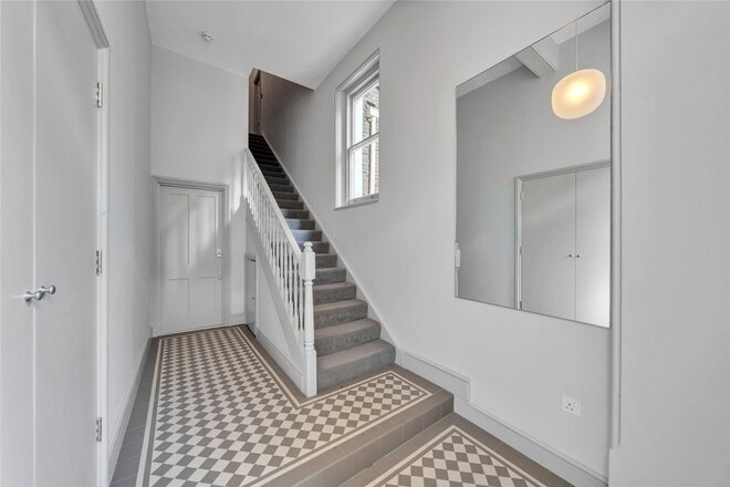 Randolph Crescent, London, W9