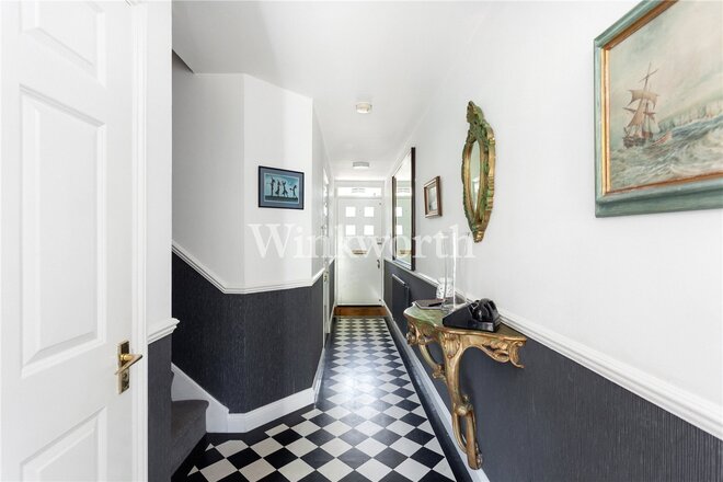 Myddleton Avenue, London, N4