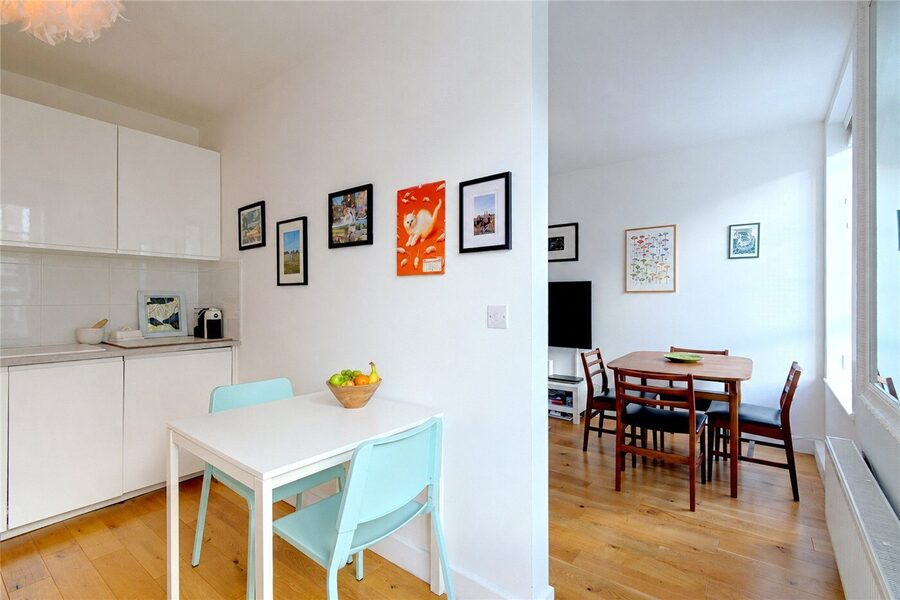 Kitchen/Reception