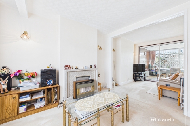 Reynolds Drive, Edgware, HA8
