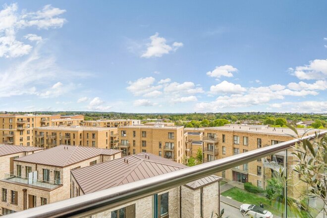Inglis Way, London, NW7
