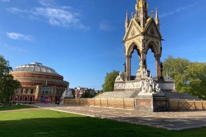 Hyde Park Square, Hyde Park, W2