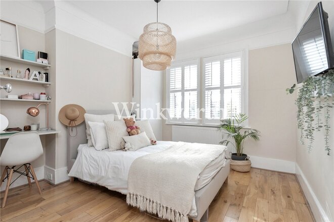 Fox Lane, London, N13