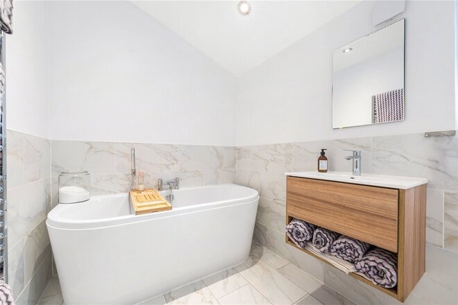 Crawthew Grove, East Dulwich, SE22
