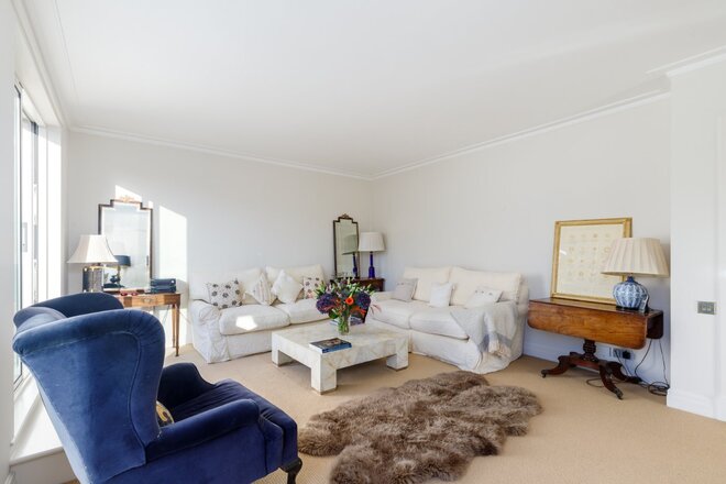 Point Pleasant, London, SW18