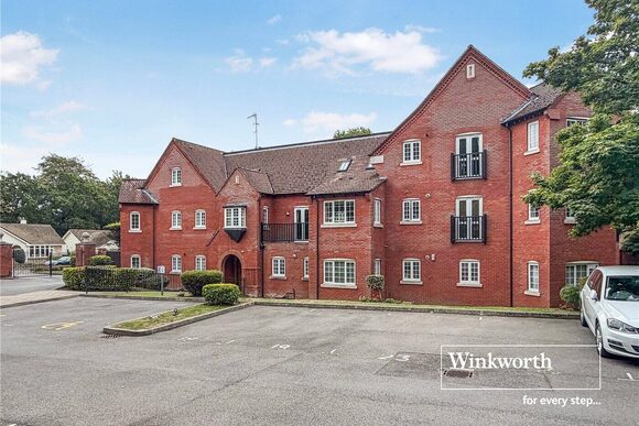 Whincroft Close, Dorset, BH22