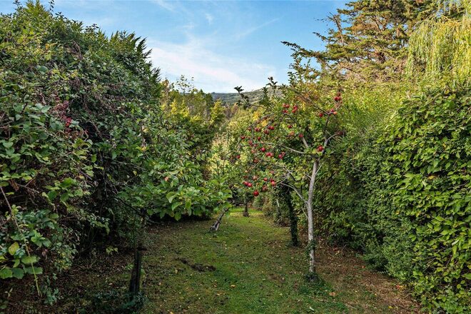 Warminster Road, Bath, BA2