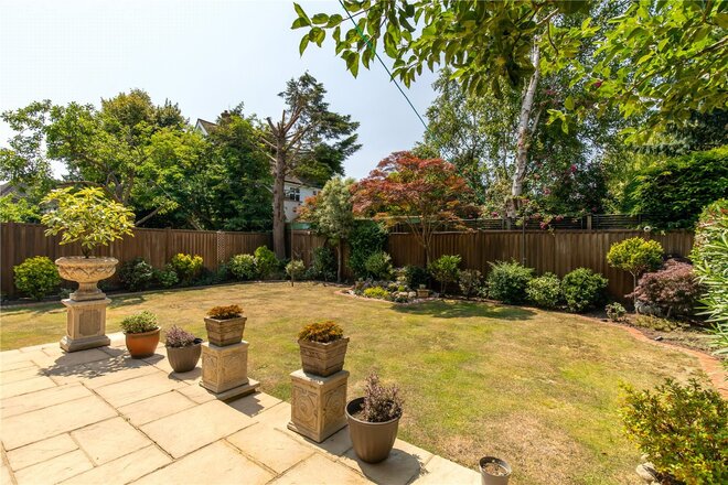 Tring Avenue, Ealing Common, W5