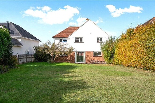 Ruden Way, Surrey, KT17