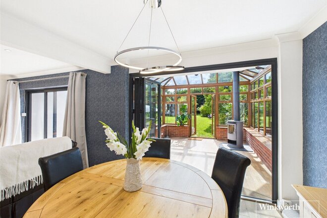 Highdown Avenue, Reading, RG4