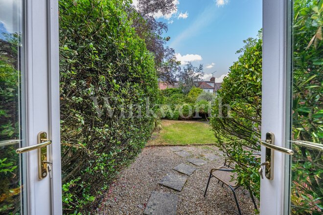 Portsdown Avenue, London, NW11