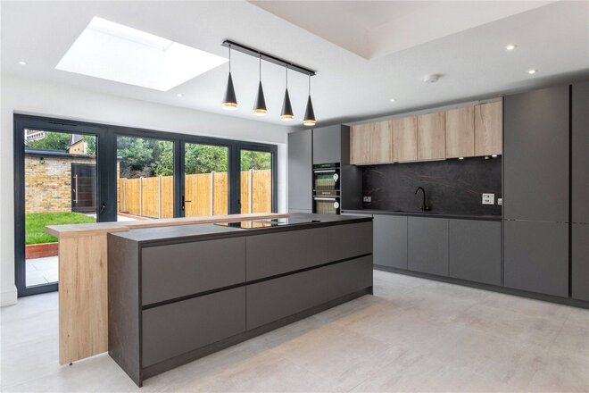 Moyser Road, London, SW16