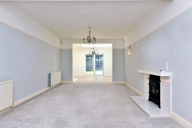Fiddicroft Avenue, Surrey, SM7