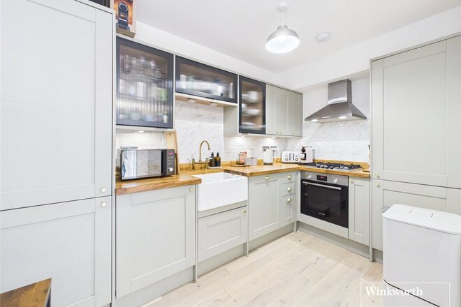Remias Road, Hendon, NW4