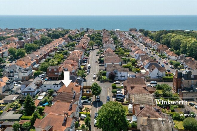 Chestnut Avenue, Bournemouth, BH6
