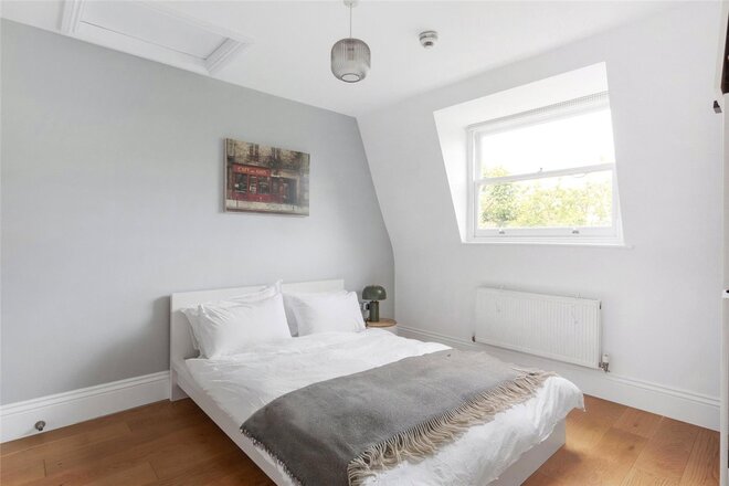 Kennington Park Road, London, SE11