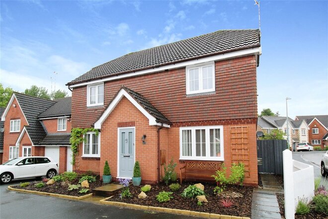 Quinton Close, Warwick, CV35