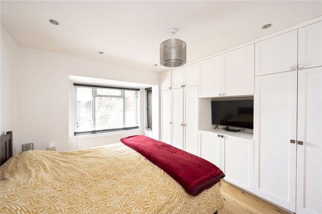 Kingsmead Road, London, SW2