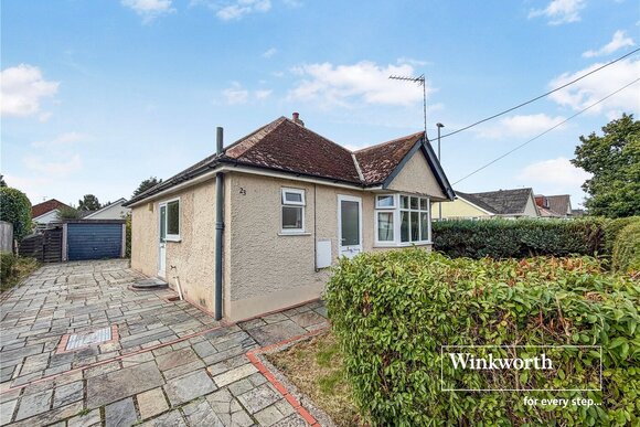 Hilltop Road, Dorset, BH22