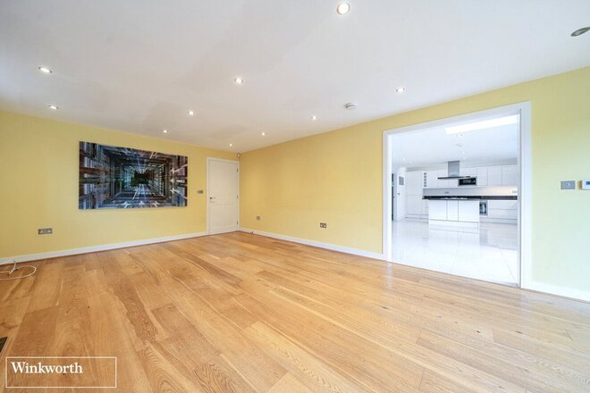 Woods Lane, Basingstoke, RG25