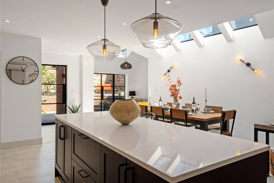 Island To Dining