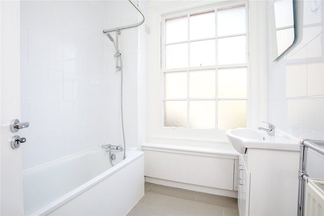 Pembroke Gardens Close, Kensington, W8