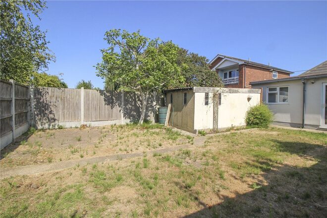 Warwick Road, Essex, SS6