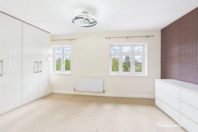 Wyatt Crescent, Reading, RG6