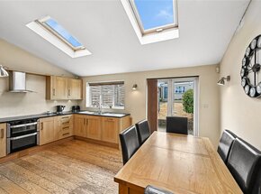 Aviemore Way, Beckenham, BR3