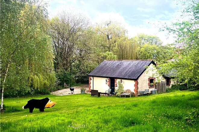 Barton Cottage, Exeter, EX2