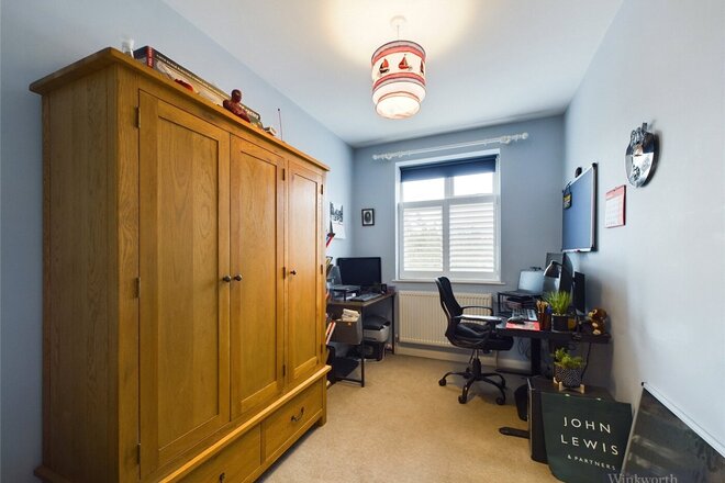 Beresford Avenue, Surbiton, KT5