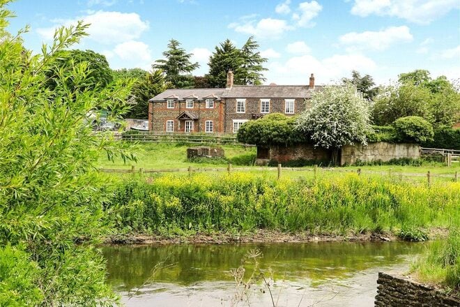 Tilford Street, Farnham, GU10