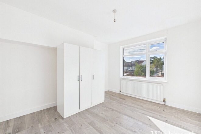Cloister Road, London, W3