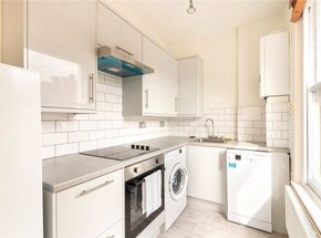 Tewkesbury Avenue, London, SE23