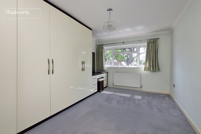 Sandy Lane, Sutton, SM2