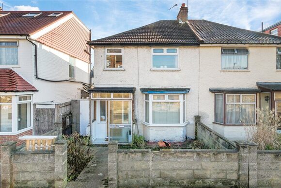 Broadwater Road, London, SW17