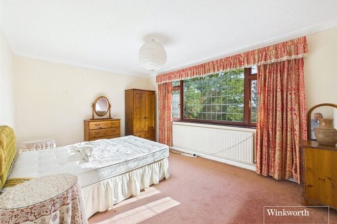 Burys Bank Road, Thatcham, RG19