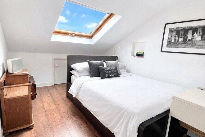 Kersley Road, London, N16