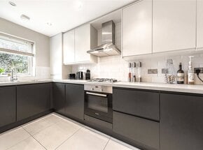 Wilkinson Way, Chiswick, W4