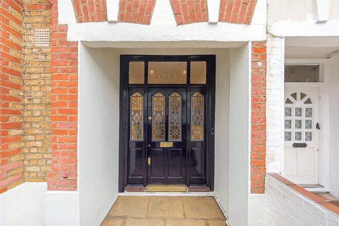 Broughton Road, London, SW6